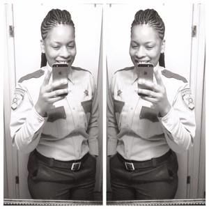 Meet your Posher, Robin